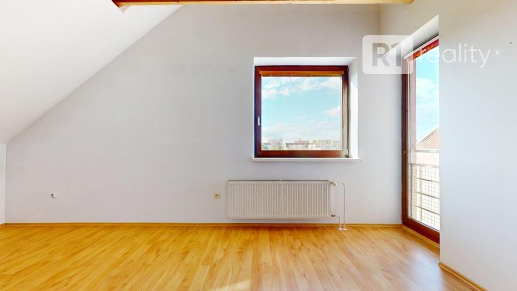 Jedinečný 4 izbový byt STROMOVÁ /167 m2/ Piešťany