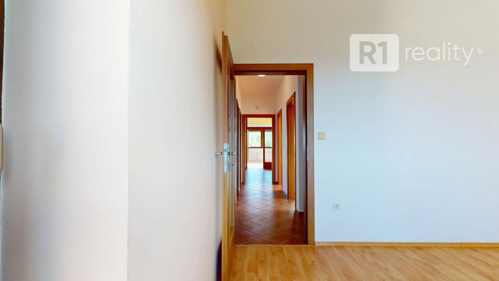 Jedinečný 4 izbový byt STROMOVÁ /167 m2/ Piešťany