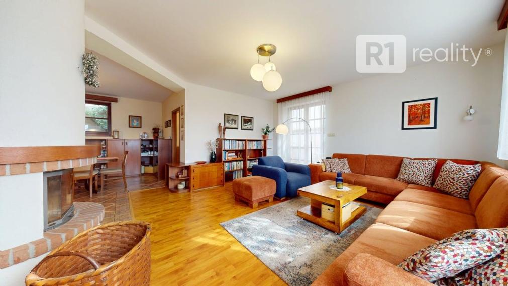 Lukratívny 6 izbový rodinný dom / Ratnovce pri Piešťanoch