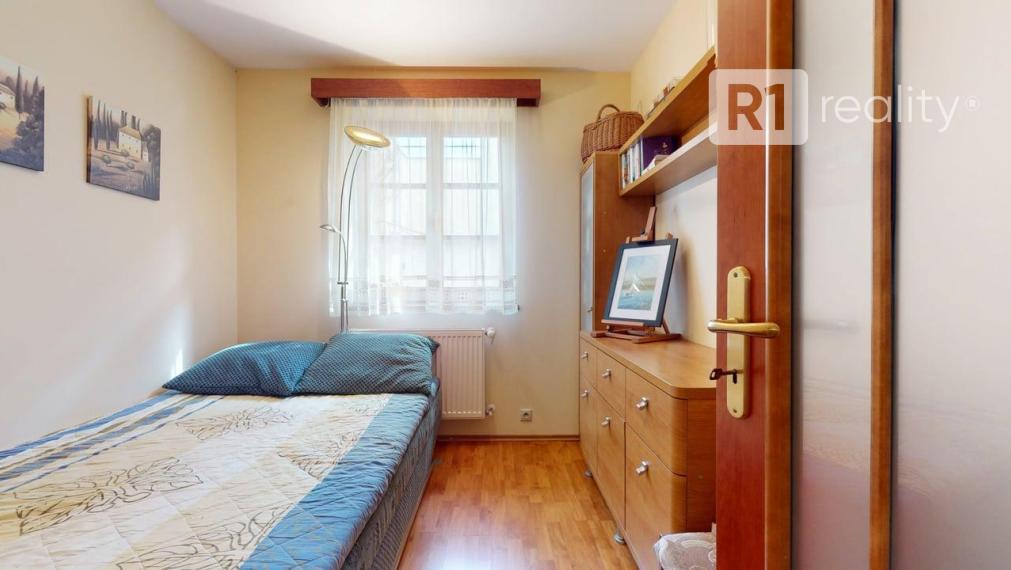 Lukratívny 6 izbový rodinný dom / Ratnovce pri Piešťanoch