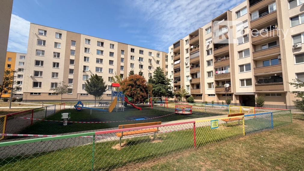 Príjemný 3 izbový byt / 71,67 m2, GAŠTANOVÁ / Hlohovec