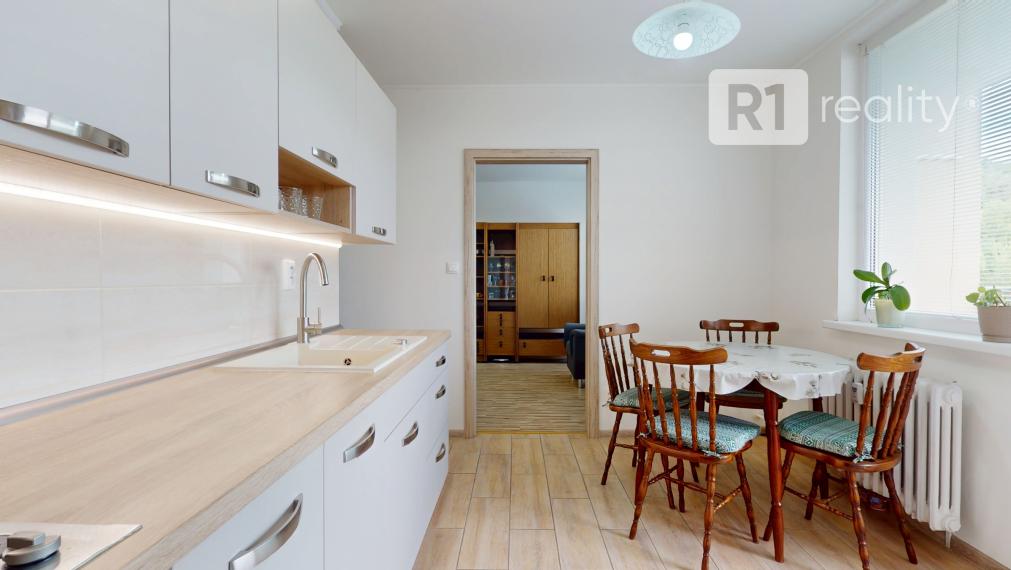 Pekný 3 izbový byt / 71,67 m2, GAŠTANOVÁ / Hlohovec