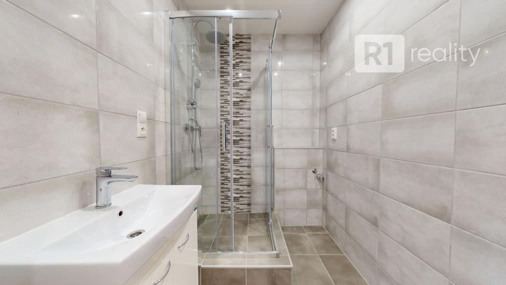Pekný 3 izbový byt / 71,67 m2, GAŠTANOVÁ / Hlohovec