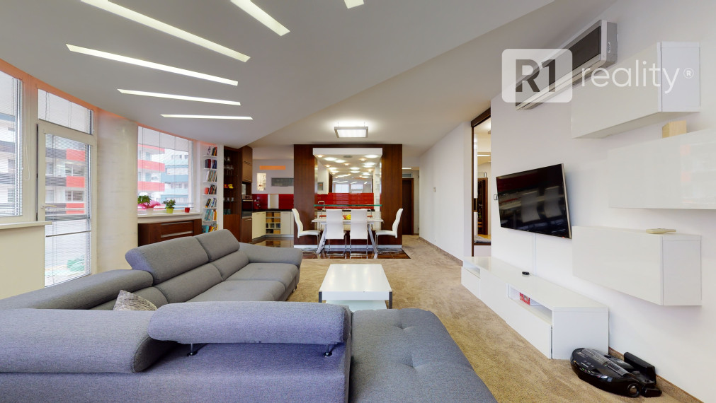 Lukratívny, zariadený 3 izb. byt "CENTRO LIVING" / Piešťany