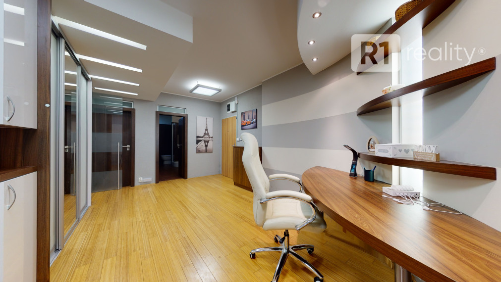 Lukratívny, zariadený 3 izb. byt "CENTRO LIVING" / Piešťany