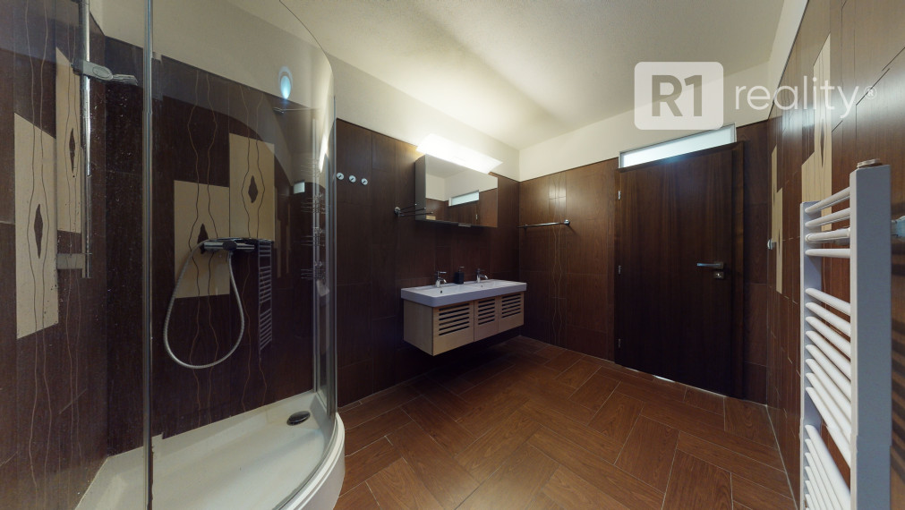 Lukratívny, zariadený 3 izb. byt "CENTRO LIVING" / Piešťany