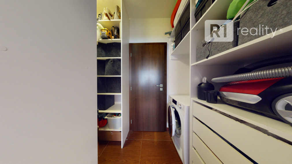 Lukratívny, zariadený 3 izb. byt "CENTRO LIVING" / Piešťany