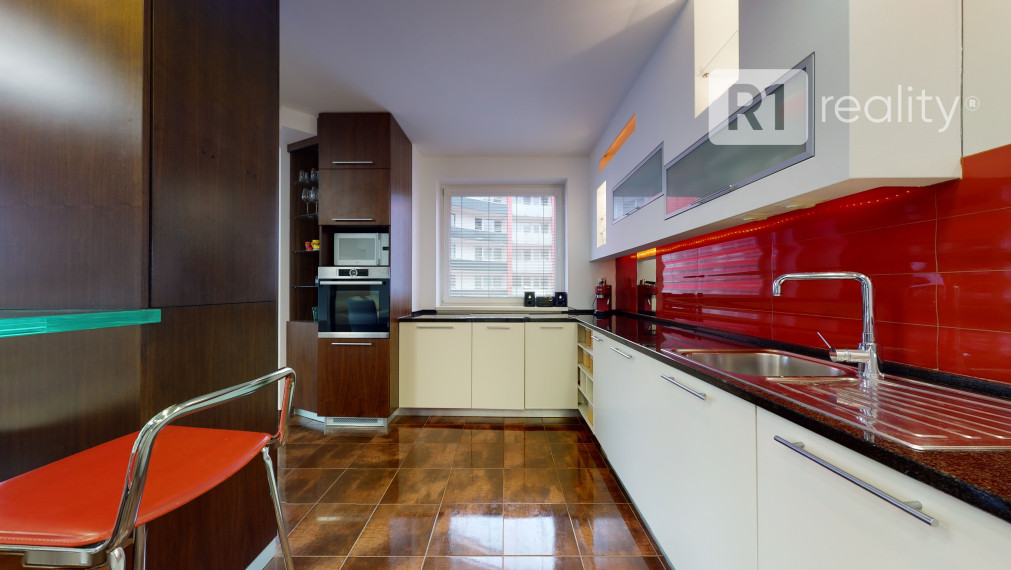 Lukratívny, zariadený 3 izb. byt "CENTRO LIVING" / Piešťany