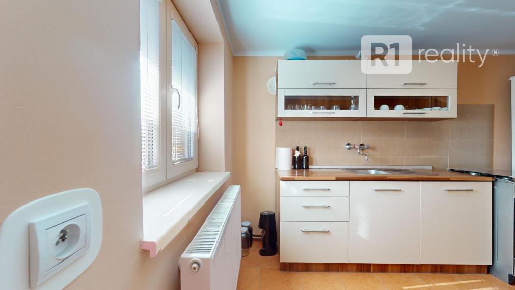 Zaujímavý 5 izb. rodinný dom vo výbornom technickom stave / HURBANOVA / Piešťany