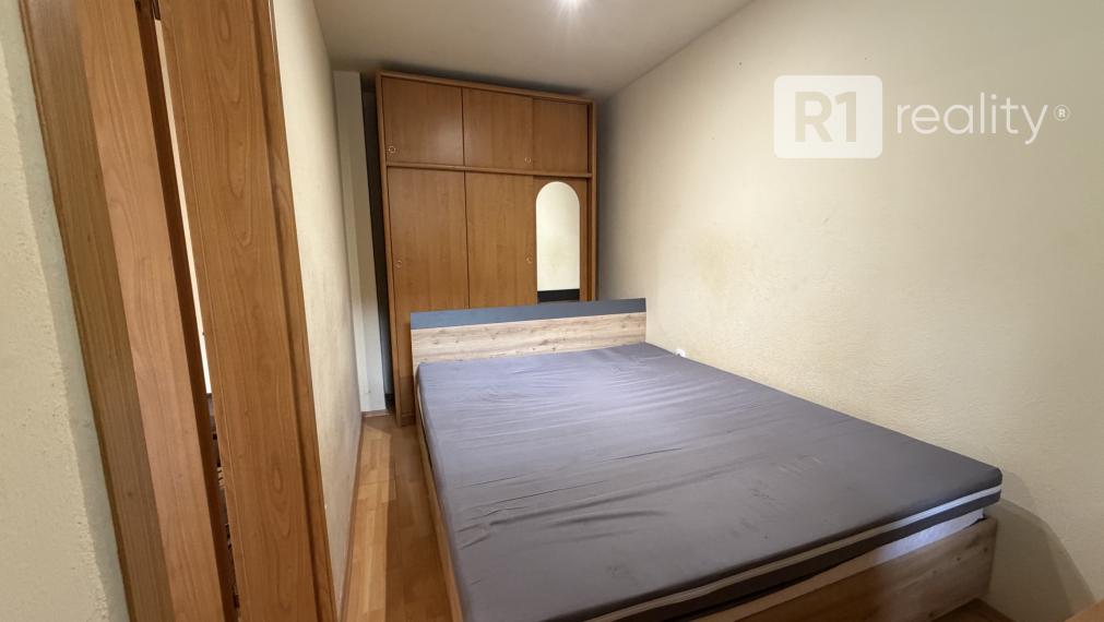 Na prenájom zariadený 1,5 izbový byt, 55 m2, Teplická ul. Piešťany