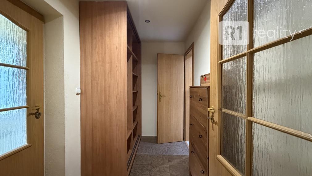 Na prenájom zariadený 1,5 izbový byt, 55 m2, Teplická ul. Piešťany