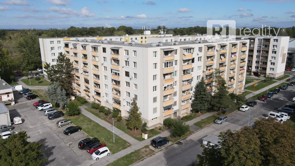 Ideálne bývanie, alebo investícia? NA PREDAJ 3-izbový byt / Hlohovec