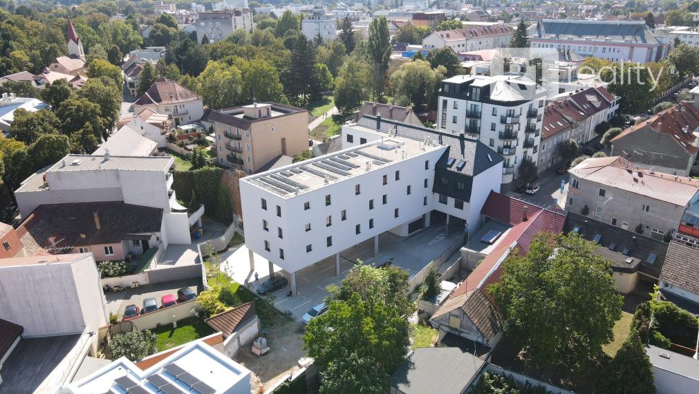 Rezidencia Štúrova - AKCIA "ZADARMO FOTOVOLTAIKA"! + možnosť dokúpiť až 2 x parking - 3 izbový byt 2A / Piešťany