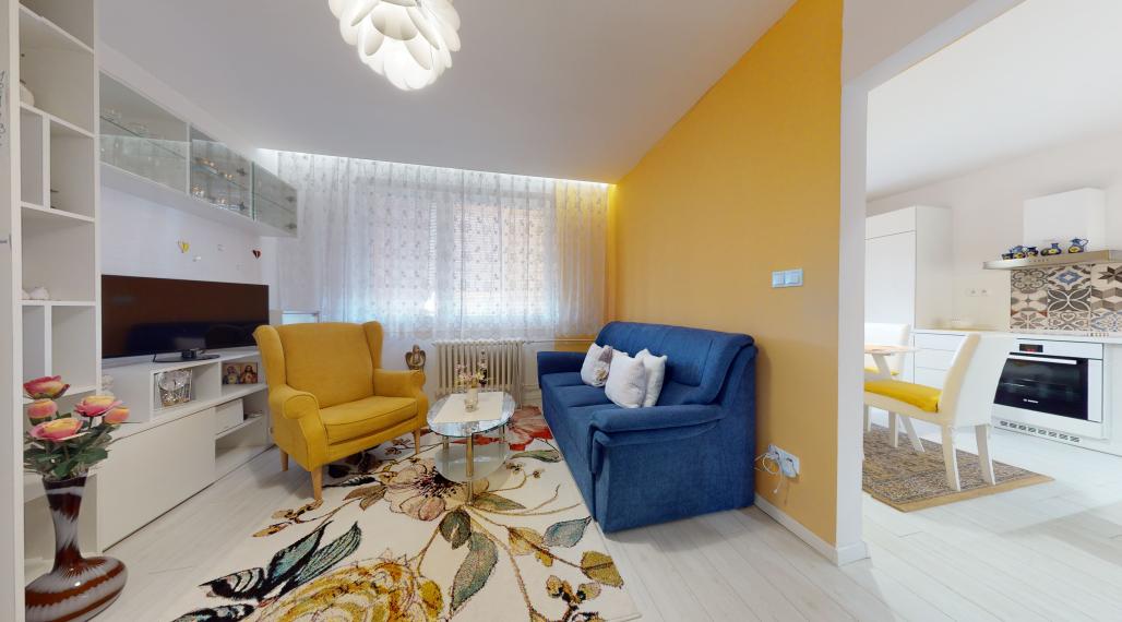 Nádherný 1 izbový byt 37 m2 po kompletnej rekonštrukcii, výťah, balkón, Piešťany-JUH