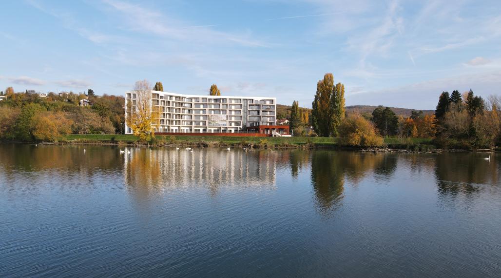 Bývajte tam, kde iní chodia relaxovať - 2 a 3 izb. byty / BlueWave Riverside Apartments Banka / Piešťany