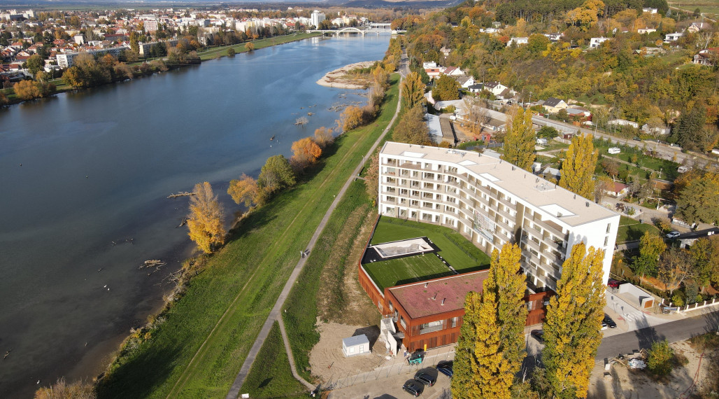Novostavba 2-izbový apartmán s predzáhradkou, A7 BlueWave Riverside Piešťany