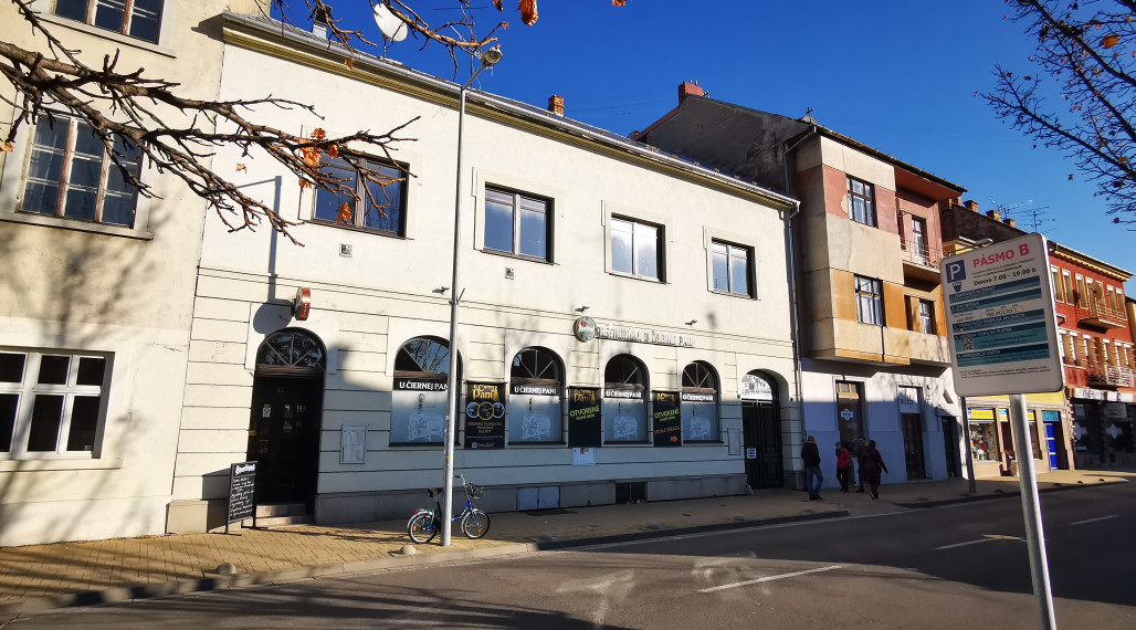 JEDINEČNÁ INVESTÍCIA "Hubacsek" Teplická /pozemok 1302 m2/ centrum Piešťany