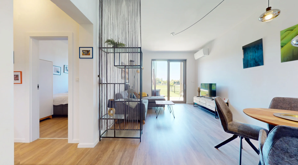 Na prenájom nádherný 2 izbový byt 45 m2 + terasa 15 m2 + 30 m2 predzáhradka / BlueWave Piešťany Banka