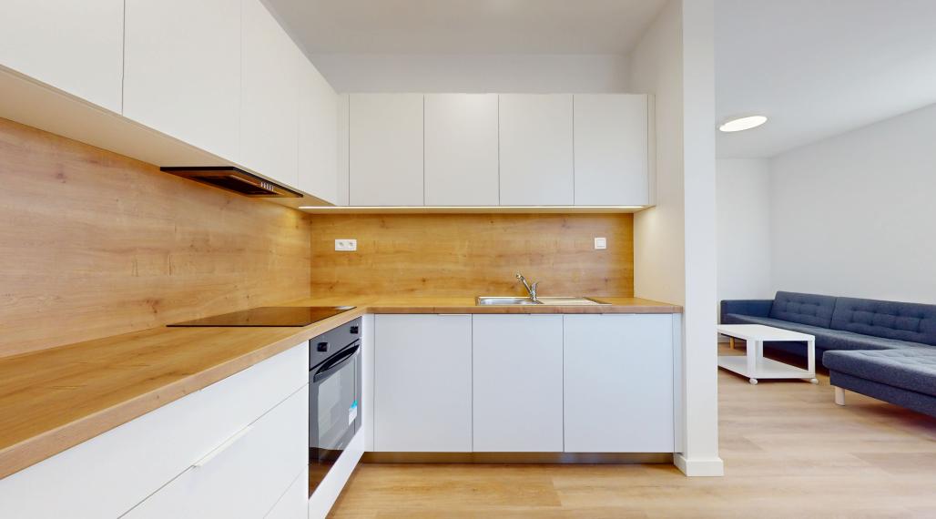 Jedinečný 2 izbový byt 53,2 m2 +2 x balkón, parking, Piešťany-centrum