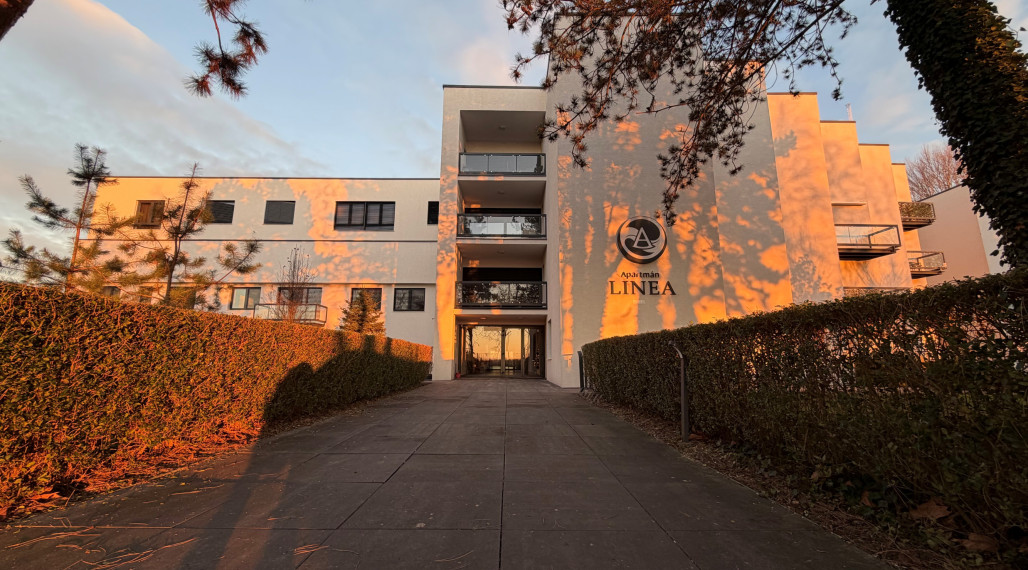 Exkluzívny 4 izbový apartmán na brehu Sĺňavy, Piešťany