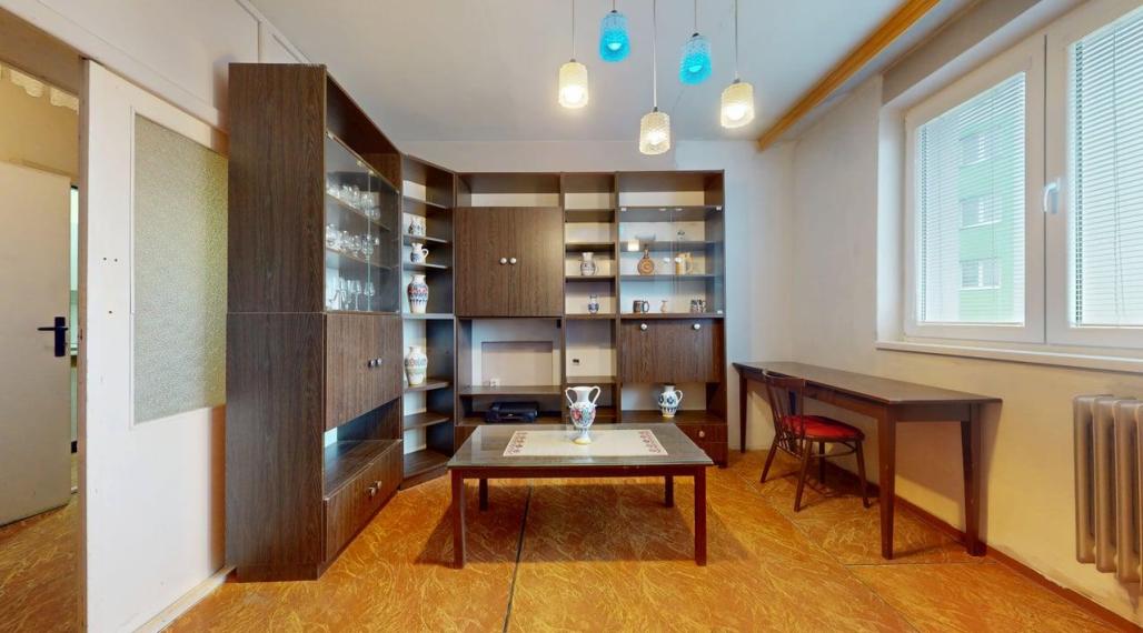 NA PREDAJ 2 izb. byt / Vrbové