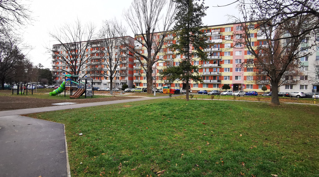 Na prenájom kompletne zariadená garsónka, 20 m2, Teplická ul. Piešťany