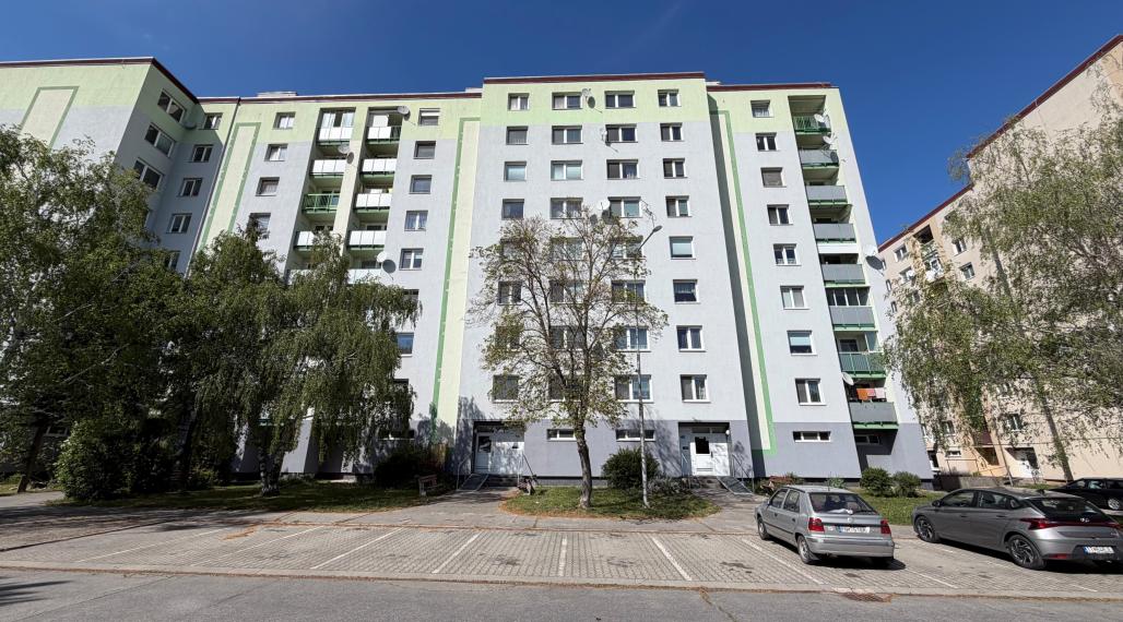 Perfektný 4 izb. byt /NÍZKE MES. NÁKLADY, DO 199,- EUR ! / Piešťany