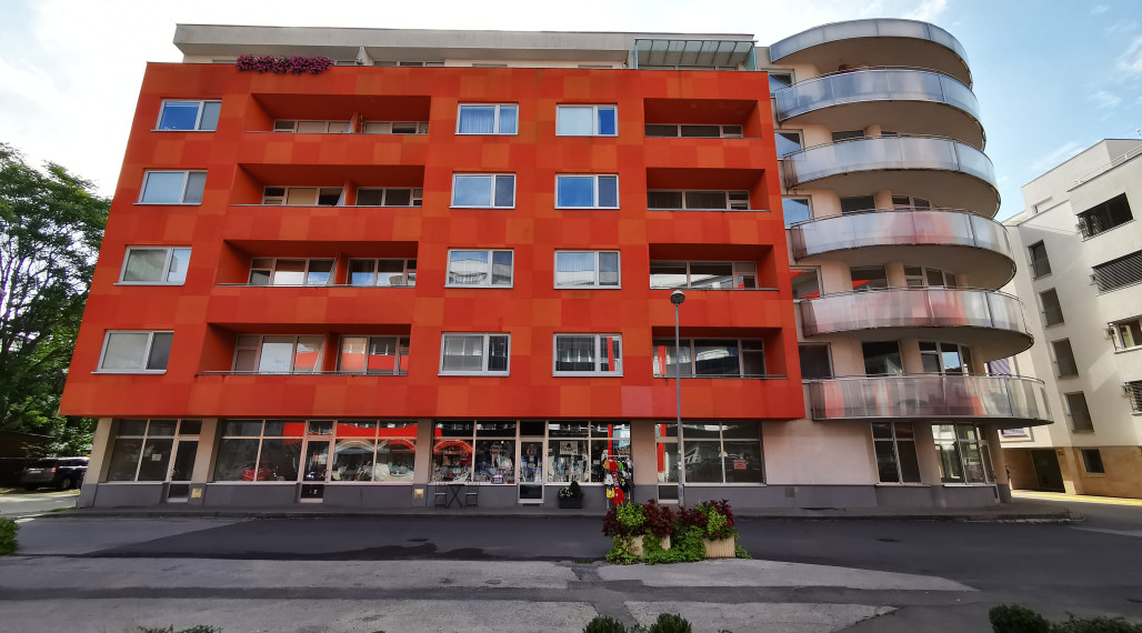 Lukratívny, zariadený 3 izb. byt "CENTRO LIVING" / Piešťany