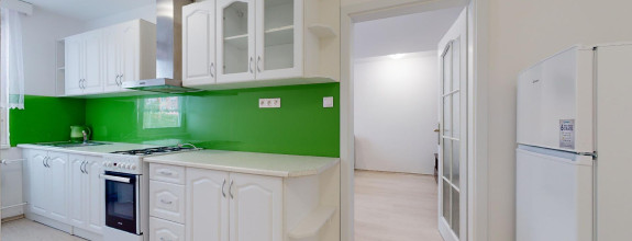 Príjemný 2 izb. byt TEPLICKÁ po kompletnej rekonštrukcii, výťah, balkón / Piešťany