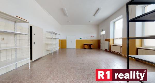 Administratívne, skladovacie priestory / Horná Streda pri Piešťanoch