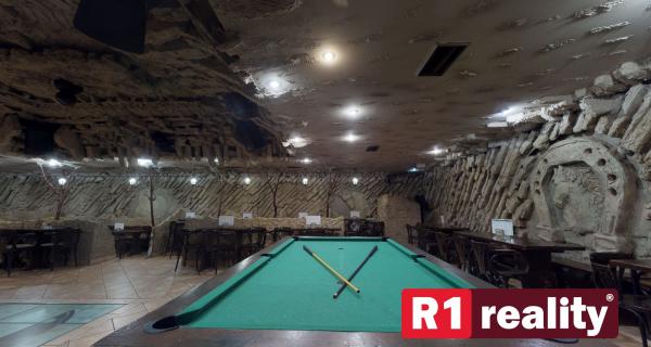 ZÁBAVA / BAR / DISKOTÉKA / centrum Piešťany