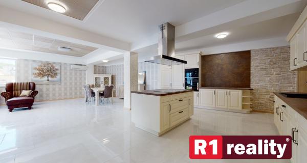 Nový zariadený 4 izb. apartmán GALLERY LUX č. 26 /158,3 m2, balkón 14,5 m2/ Piešťany