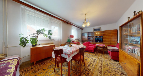 5 izbový rodinný dom v pôvodnom stave, pozemok 580 m2, Piešťany- Floreát
