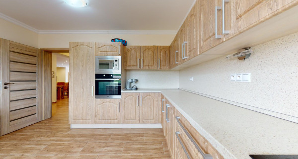 Veľký 6 izb. rodinný dom 