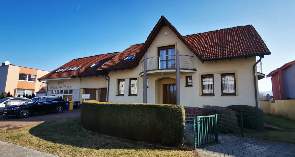 Lukratívna 7 izb. nehnuteľnosť / Floreát Piešťany