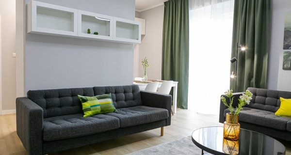 Jedinečný 3 izbový byt 64 m2+ 8 m2 balkóny + parking, Piešťany-centrum