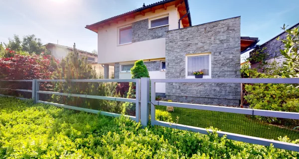 Pekný 4 izb. rodinný dom NA LODENICI / Piešťany