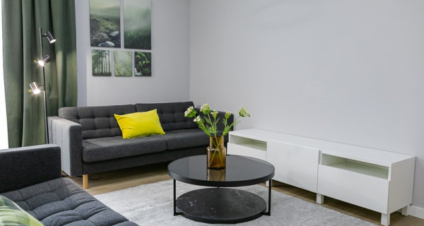 Jedinečný 3 izbový byt 64 m2+ 8 m2 balkóny + parking, Piešťany-centrum