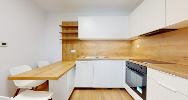 Jedinečný 2 izbový byt 53,2 m2+ 11 m2 terasa + parking, Piešťany-centrum