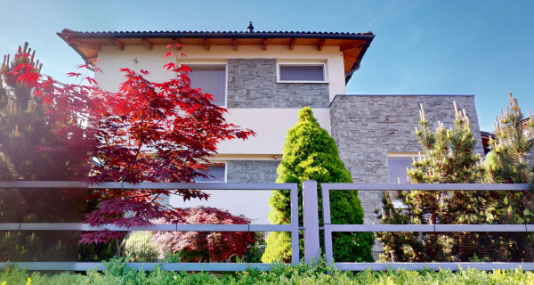 „Ticho, komfort a štýl – bývanie, ktoré má dušu.“ / Rodinný dom Lodenica Piešťany