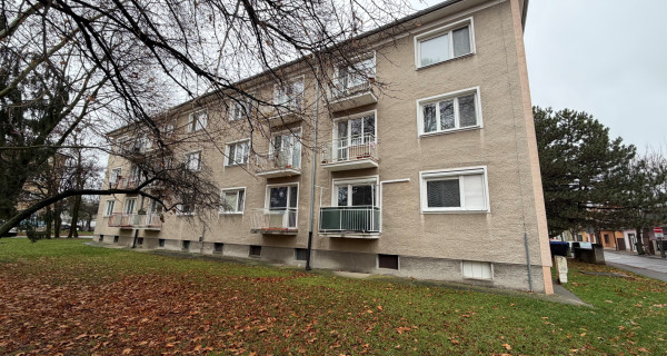 NA PREDAJ 3 izb. byt /dva balkóny/ 