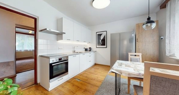 Rodinný dom s veľkým pozemkom 1779 m2 / Vaďovce pri Starej Turej