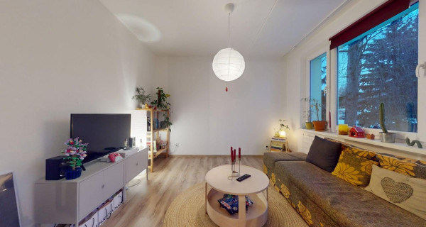 Elegantné bývanie v srdci Sásovej – 3-izbový byt na Javorníckej ulici / Banská Bystrica