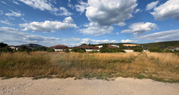 Zaujímavý pozemok o veľkosti 662 m2 / Sokolovce