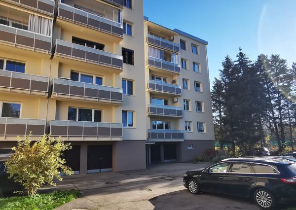 Útulný 4 izbový byt, 77 m2, výťah, loggia, Žilina- časť Bôrik REZERVOVANÝ